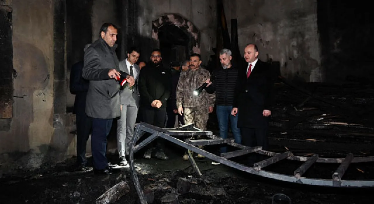 Osmaniye Valisi Serdengeçti Yangın Yerinde