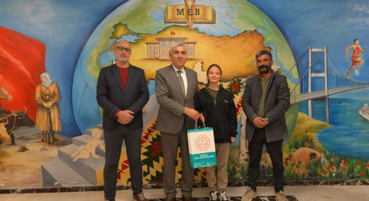 Osmaniye’de İstiklal Marşı Yarışması Ödülleri Verildi