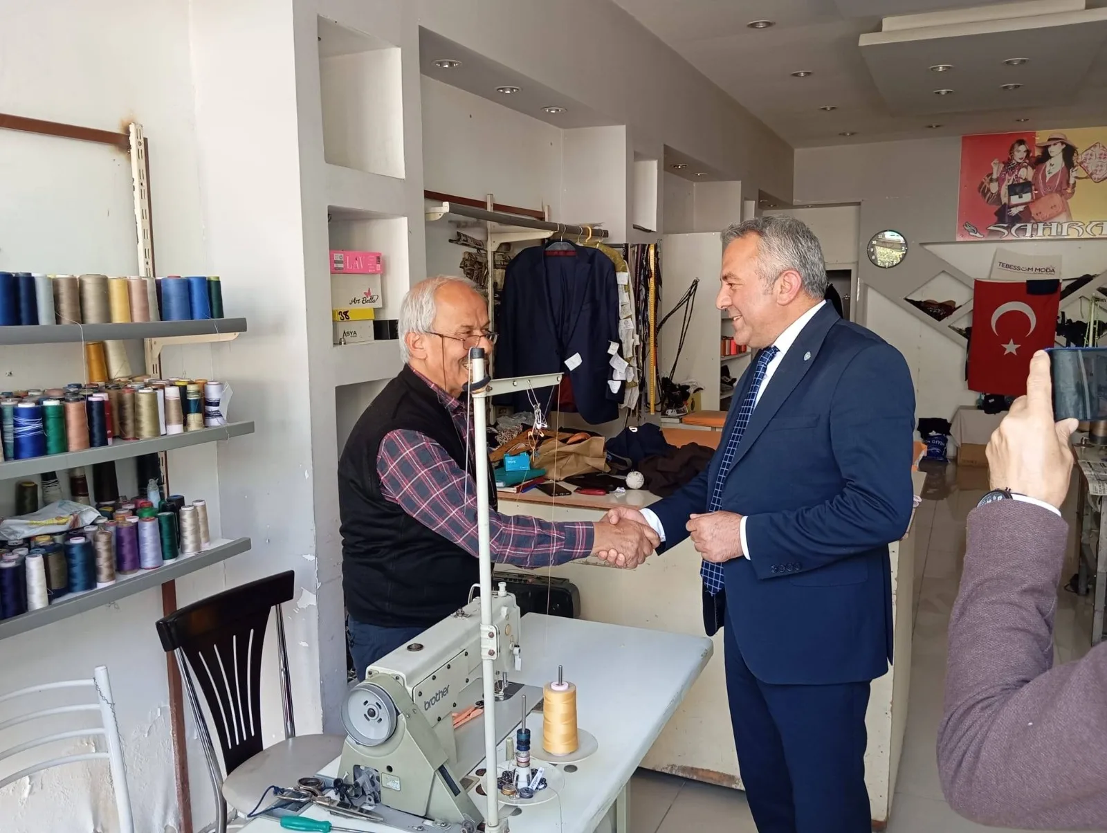 İyi̇ Parti’den Osmaniye’de Esnaf Ziyareti
