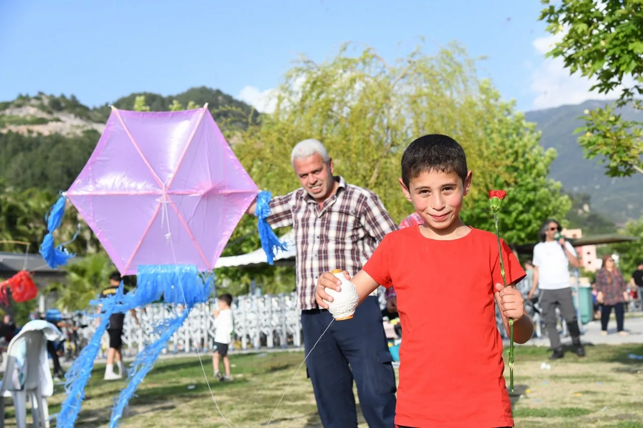 Osmaniye’de Uçurtma Şenliği Coşkusu Yaşandı
