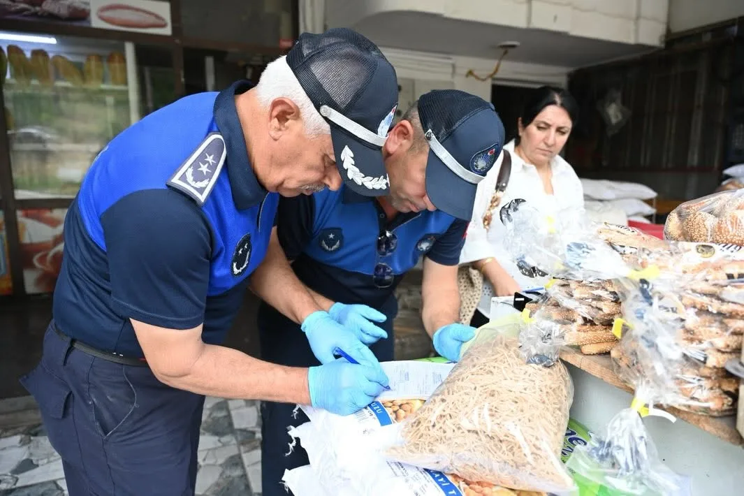 Kadirli'De Fırınlara Hijyen Ve Gramaj Denetimi Yapıldı Kadirli'De Fırınlara Hijyen Ve Gramaj Denetimi Yapıldı