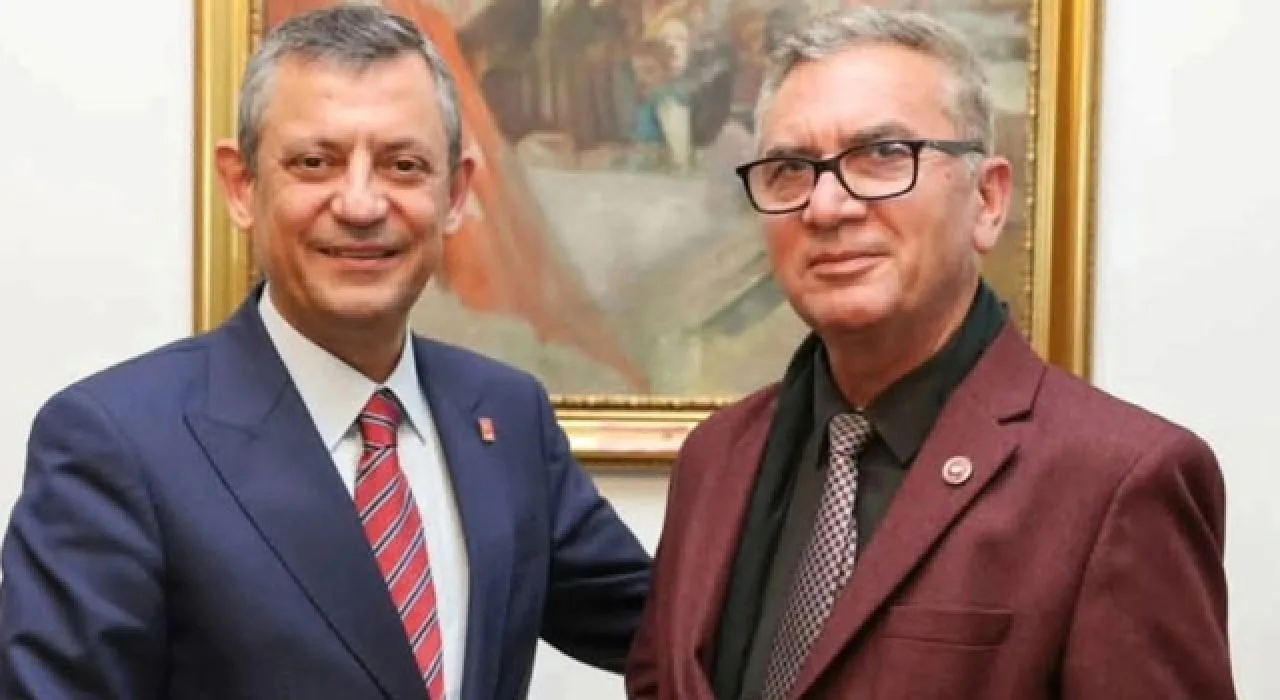 Chp'Li Ahmet Kara İstifa Edip Yeni Parti'Ye Katıldı